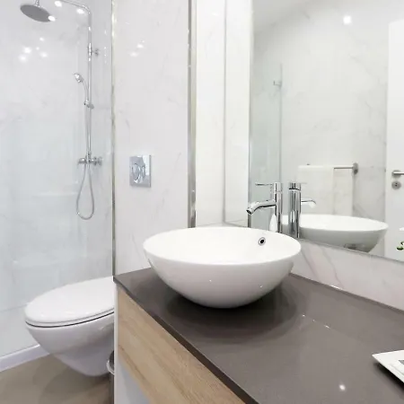 Apartment Hm - Living Batalha Square 1 *